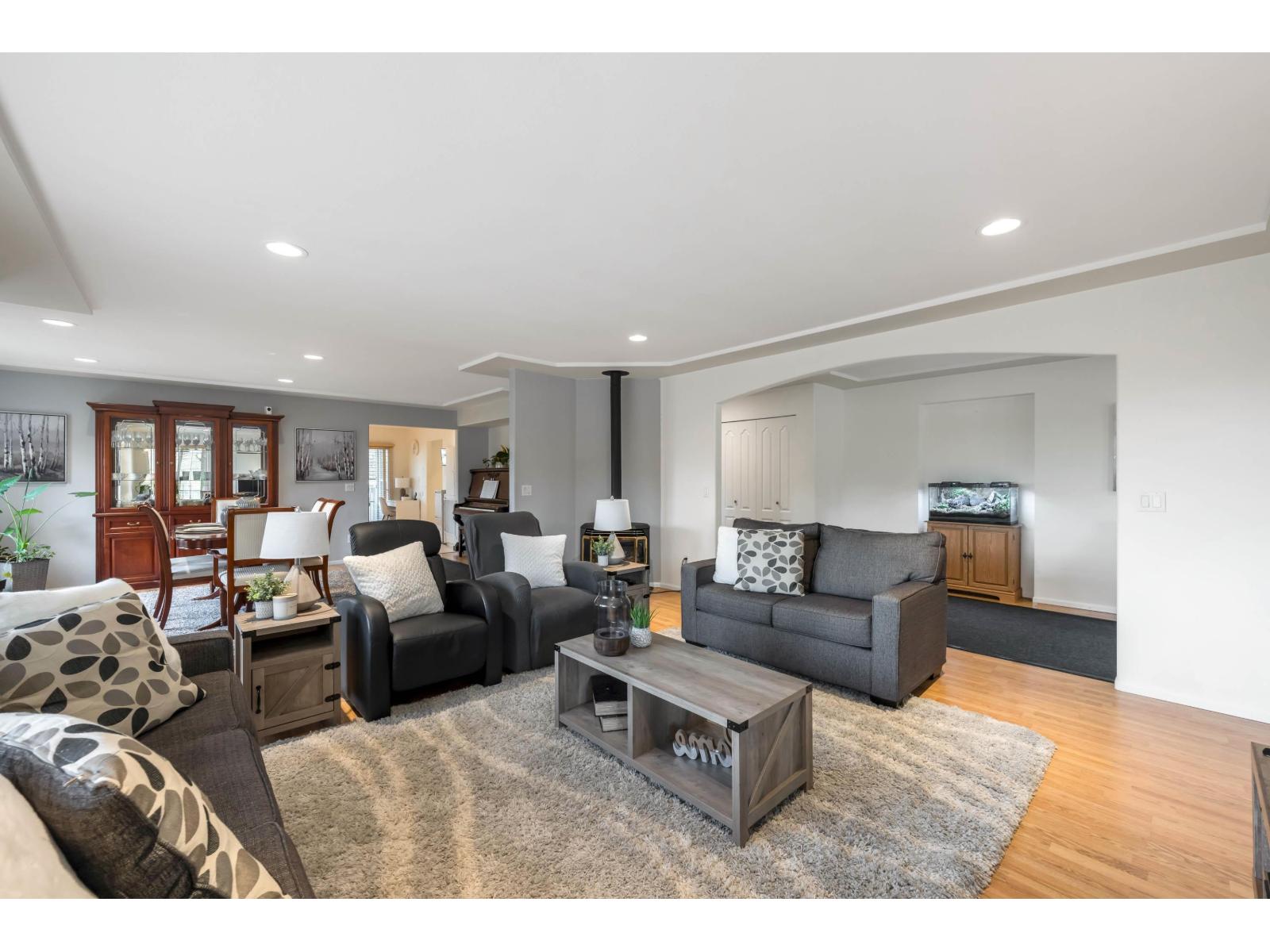 21605 47a Avenue, Langley, British Columbia V3A 8S2 - Photo 9 - R3066943