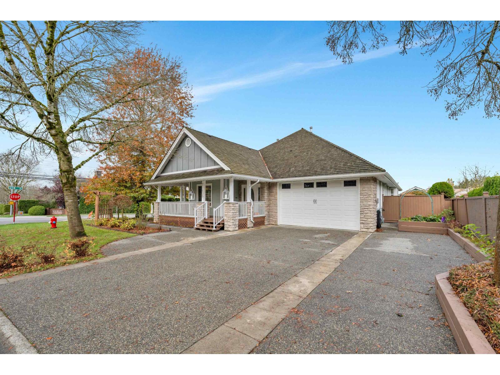 21605 47a Avenue, Langley, British Columbia V3A 8S2 - Photo 3 - R3066943