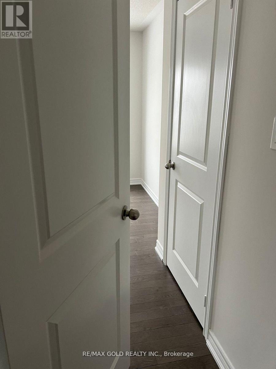 148 Limestone Lane, Shelburne, Ontario  L9V 3Y3 - Photo 5 - X12543340