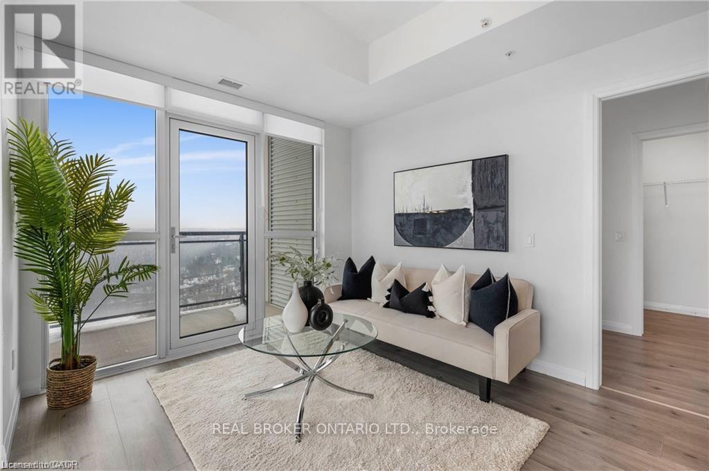 2405 - 60 Charles Street W, Kitchener, Ontario  N2G 1Y6 - Photo 3 - X12543368