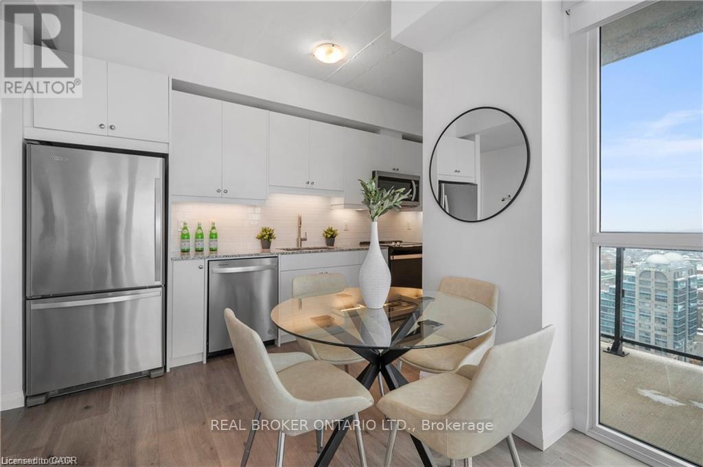 2405 - 60 Charles Street W, Kitchener, Ontario  N2G 1Y6 - Photo 6 - X12543368