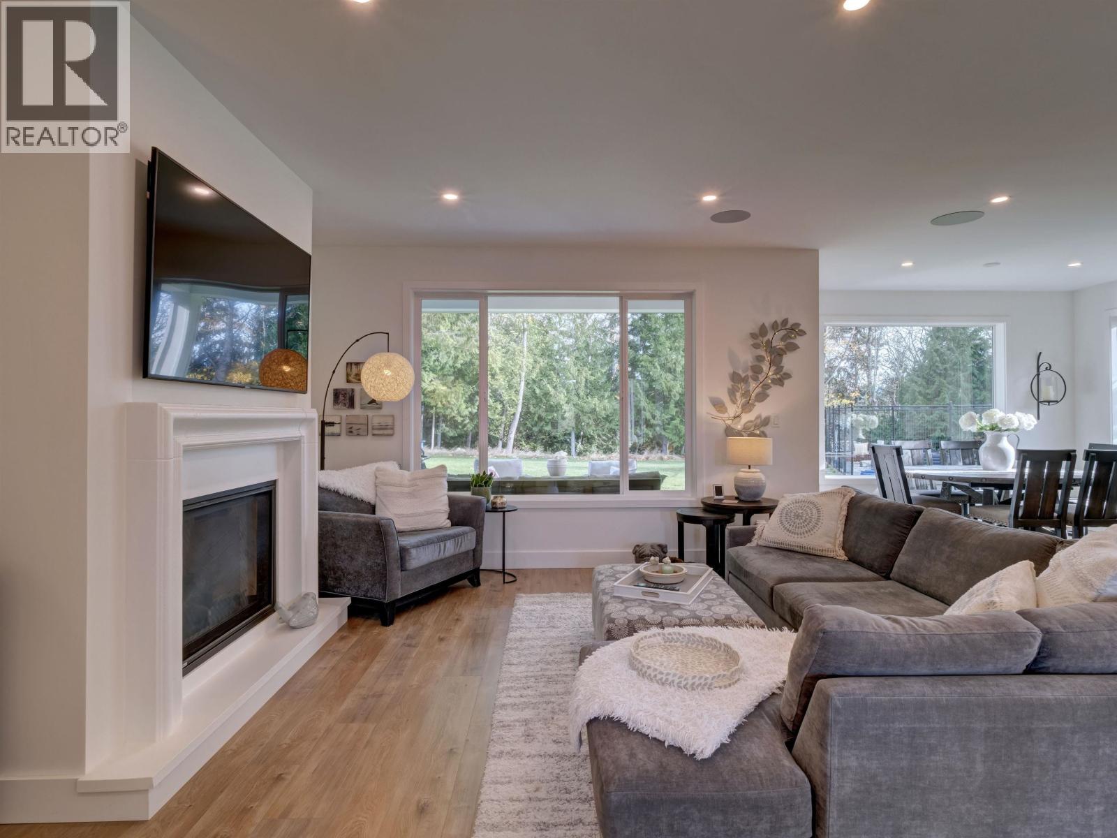 1414 Sunrise Place, Gibsons, British Columbia  V0N 1V5 - Photo 14 - R3067314