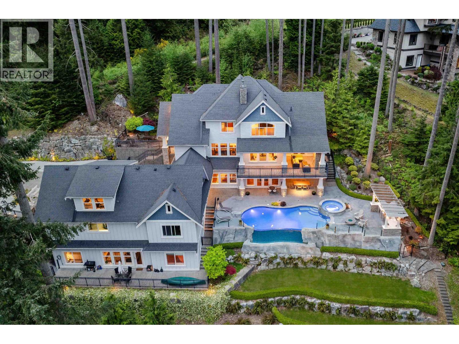 1462 Crystal Creek Drive, Anmore, British Columbia  V3H 0A3 - Photo 6 - R3067340