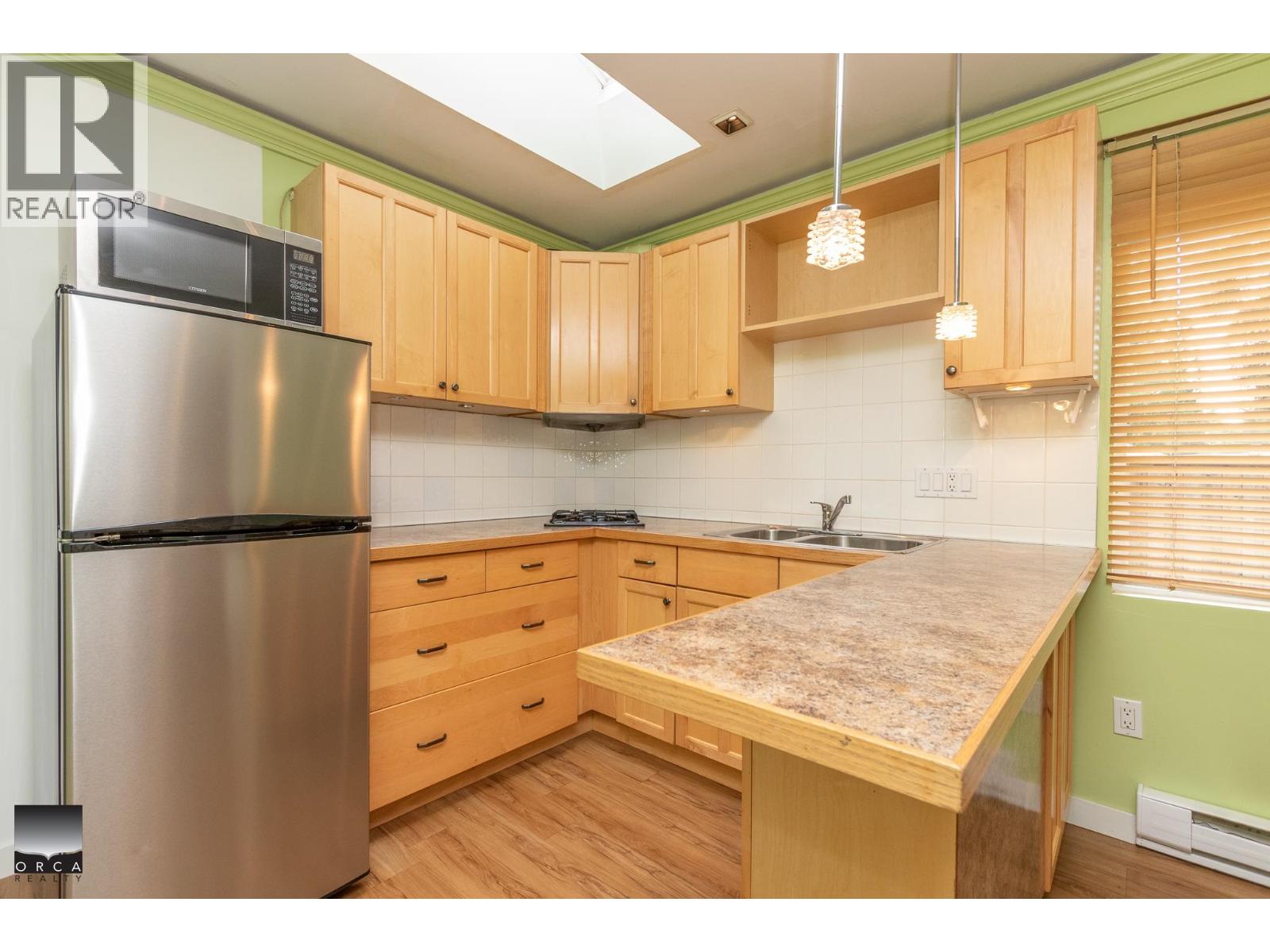 2752 Byron Road, North Vancouver, British Columbia  V7H 1M2 - Photo 3 - R3067351