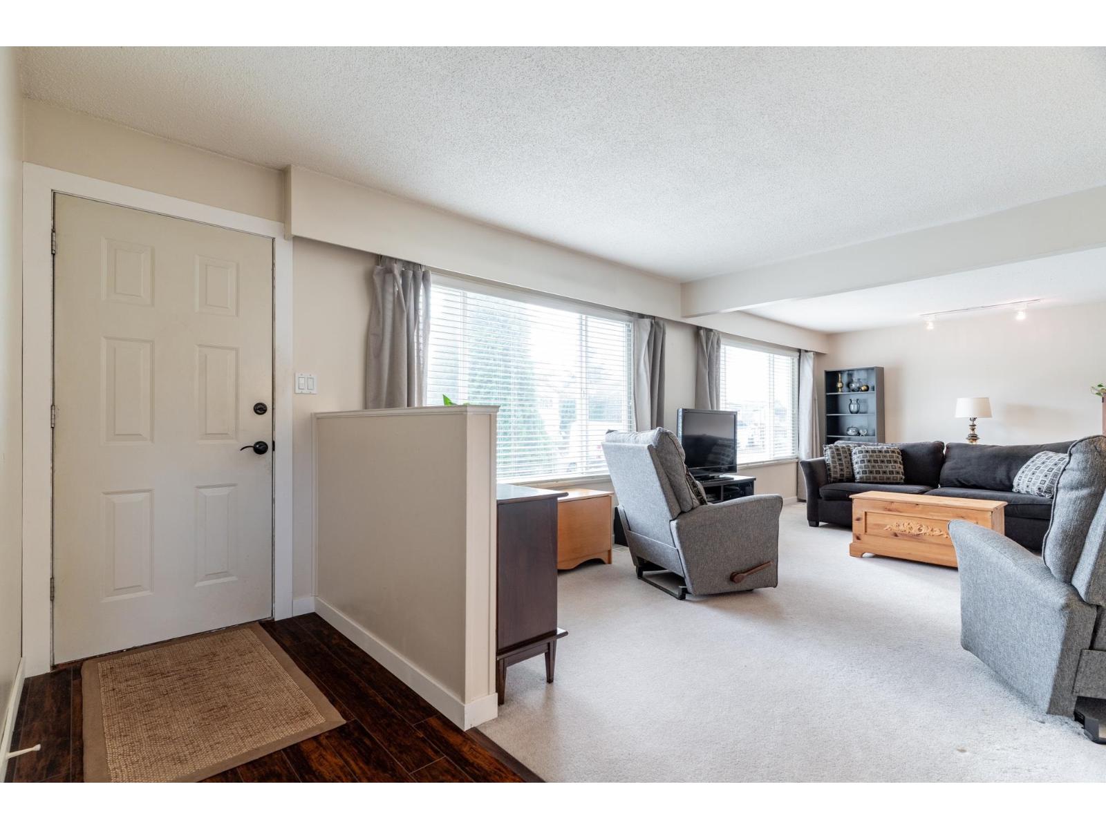 11735 74 Avenue, Delta, British Columbia  V4C 1E6 - Photo 3 - R3067321