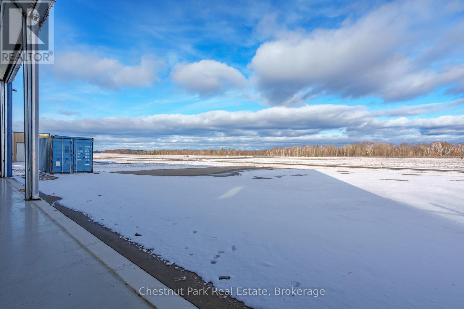 1255 Gravenhurst Parkway, Gravenhurst, Ontario P1P 1R1 - Photo 13 - X12543376