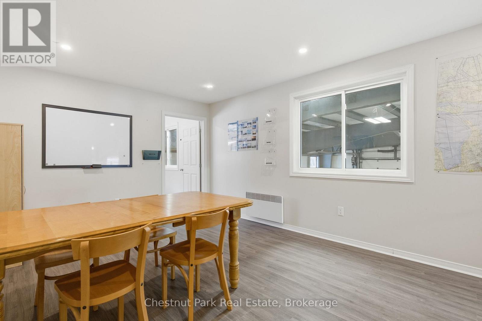 1255 Gravenhurst Parkway, Gravenhurst, Ontario P1P 1R1 - Photo 26 - X12543376