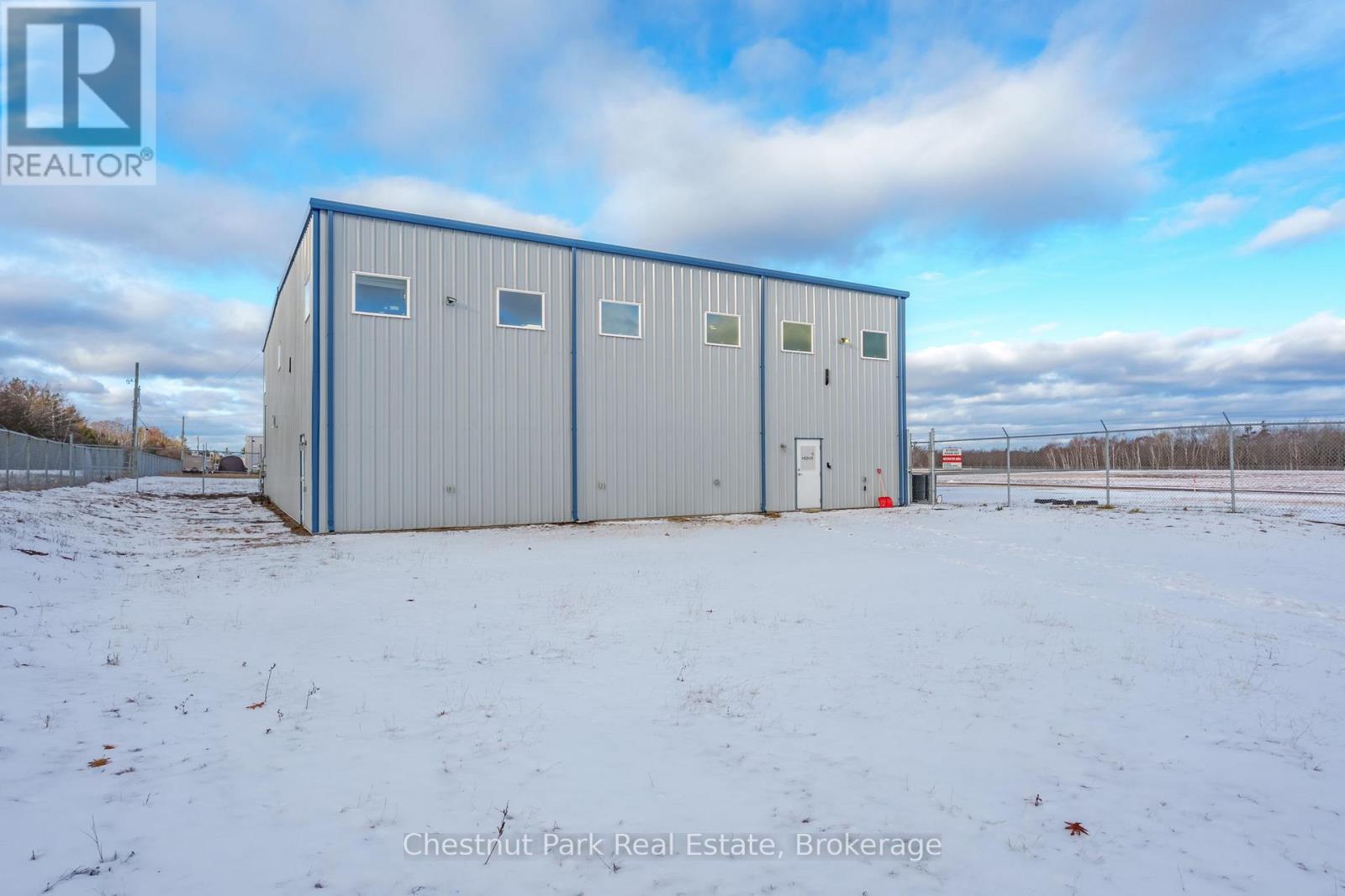 1255 Gravenhurst Parkway, Gravenhurst, Ontario P1P 1R1 - Photo 35 - X12543376