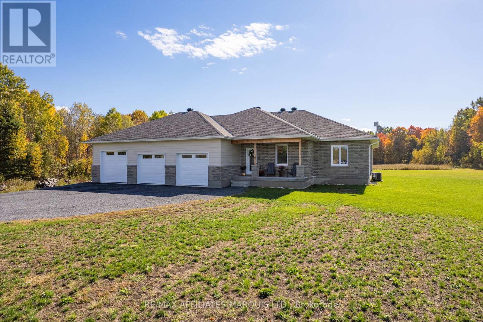 17026 MYERS ROAD, South Stormont, Ontario
