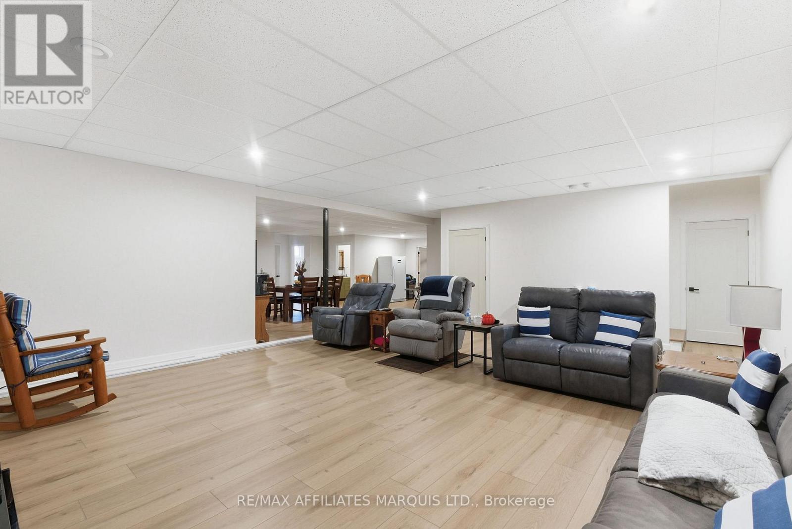 17026 Myers Road, South Stormont, Ontario  K0C 2A0 - Photo 28 - X12463510