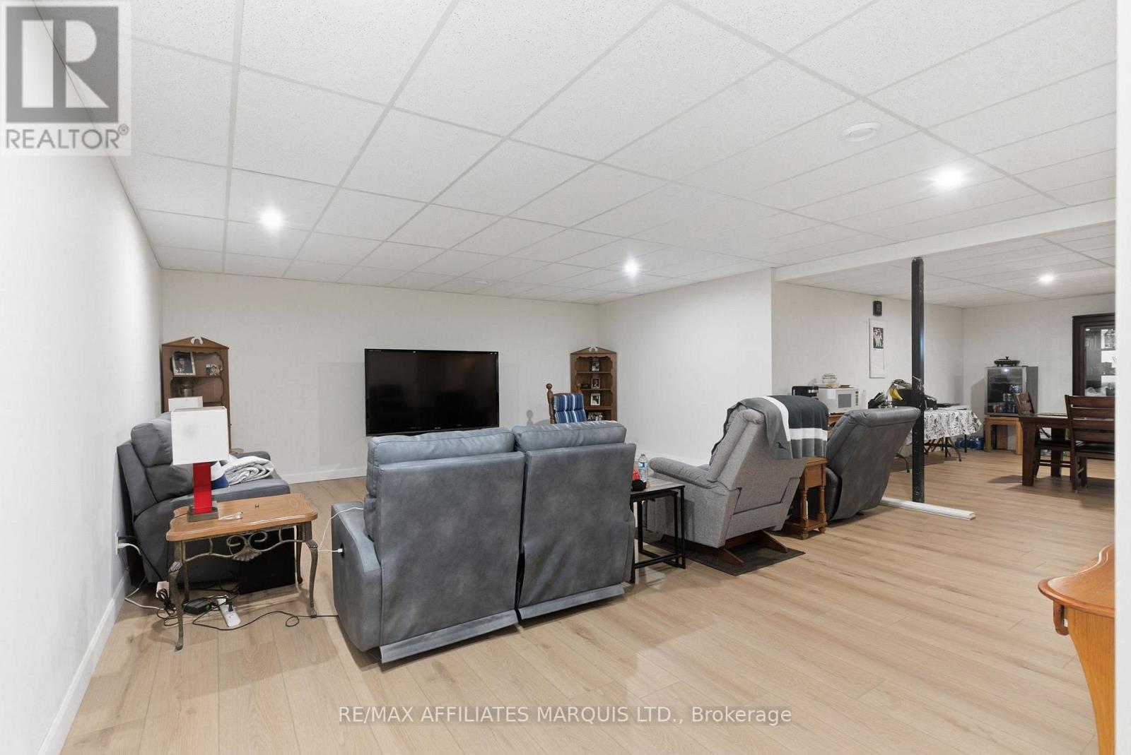 17026 Myers Road, South Stormont, Ontario  K0C 2A0 - Photo 25 - X12463510