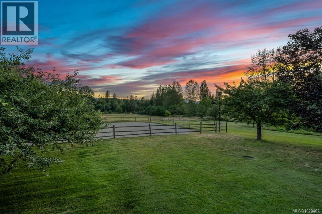 6392 Island Hwy N, Courtenay, British Columbia  V9J 1T7 - Photo 4 - 1020462