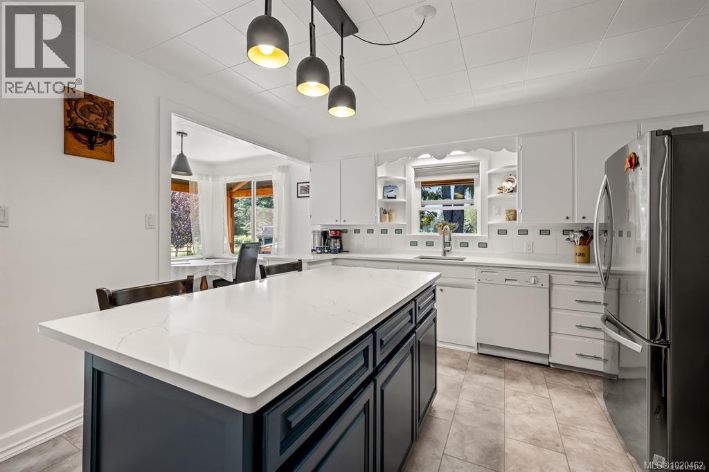 6392 Island Hwy N, Courtenay, British Columbia  V9J 1T7 - Photo 9 - 1020462