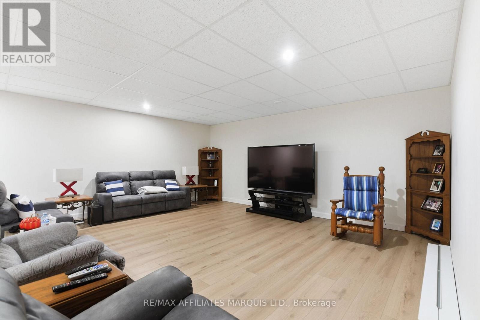 17026 Myers Road, South Stormont, Ontario  K0C 2A0 - Photo 27 - X12463510