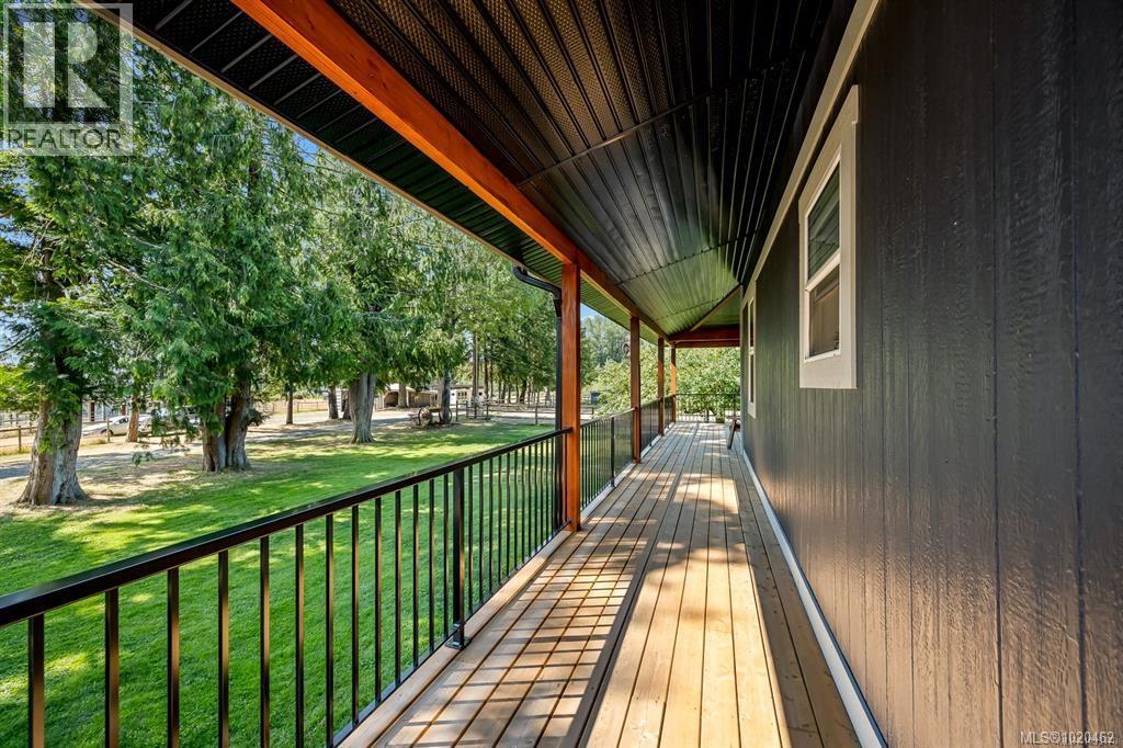 6392 Island Hwy N, Courtenay, British Columbia  V9J 1T7 - Photo 37 - 1020462