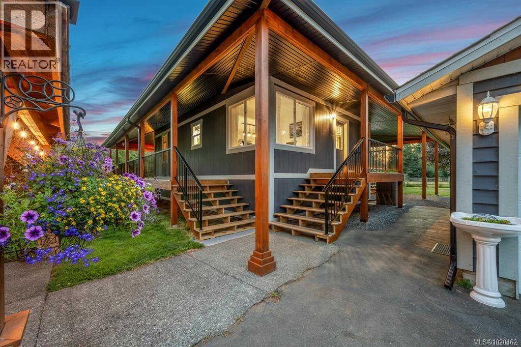 6392 Island Hwy N, Courtenay, British Columbia