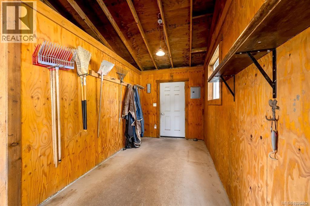 6392 Island Hwy N, Courtenay, British Columbia  V9J 1T7 - Photo 46 - 1020462