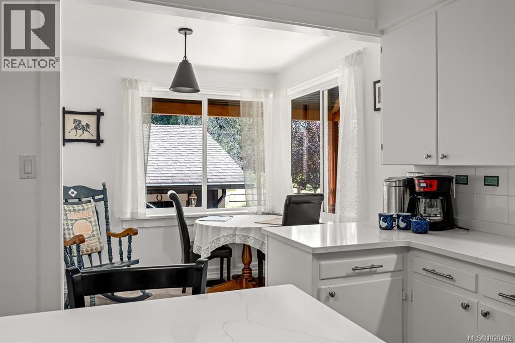 6392 Island Hwy N, Courtenay, British Columbia  V9J 1T7 - Photo 82 - 1020462