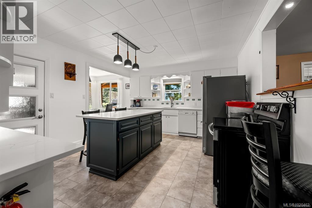 6392 Island Hwy N, Courtenay, British Columbia  V9J 1T7 - Photo 79 - 1020462