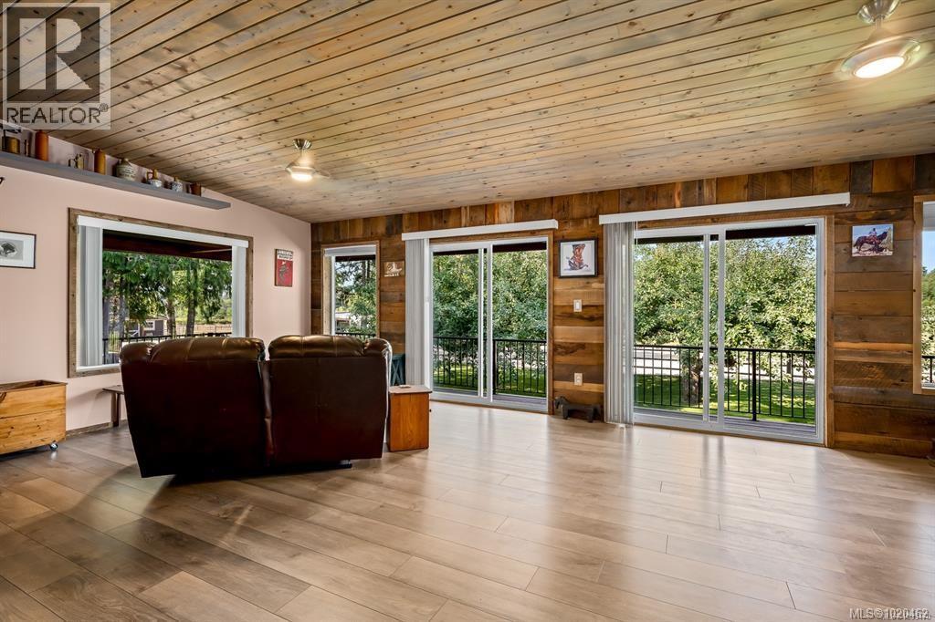 6392 Island Hwy N, Courtenay, British Columbia  V9J 1T7 - Photo 65 - 1020462