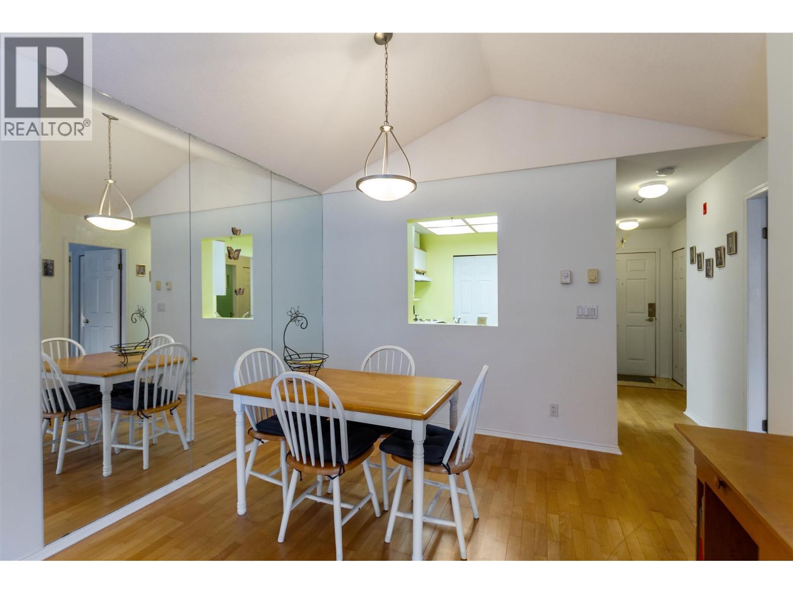 406 6820 Rumble Street, Burnaby, British Columbia  V5E 4H9 - Photo 5 - R3067276