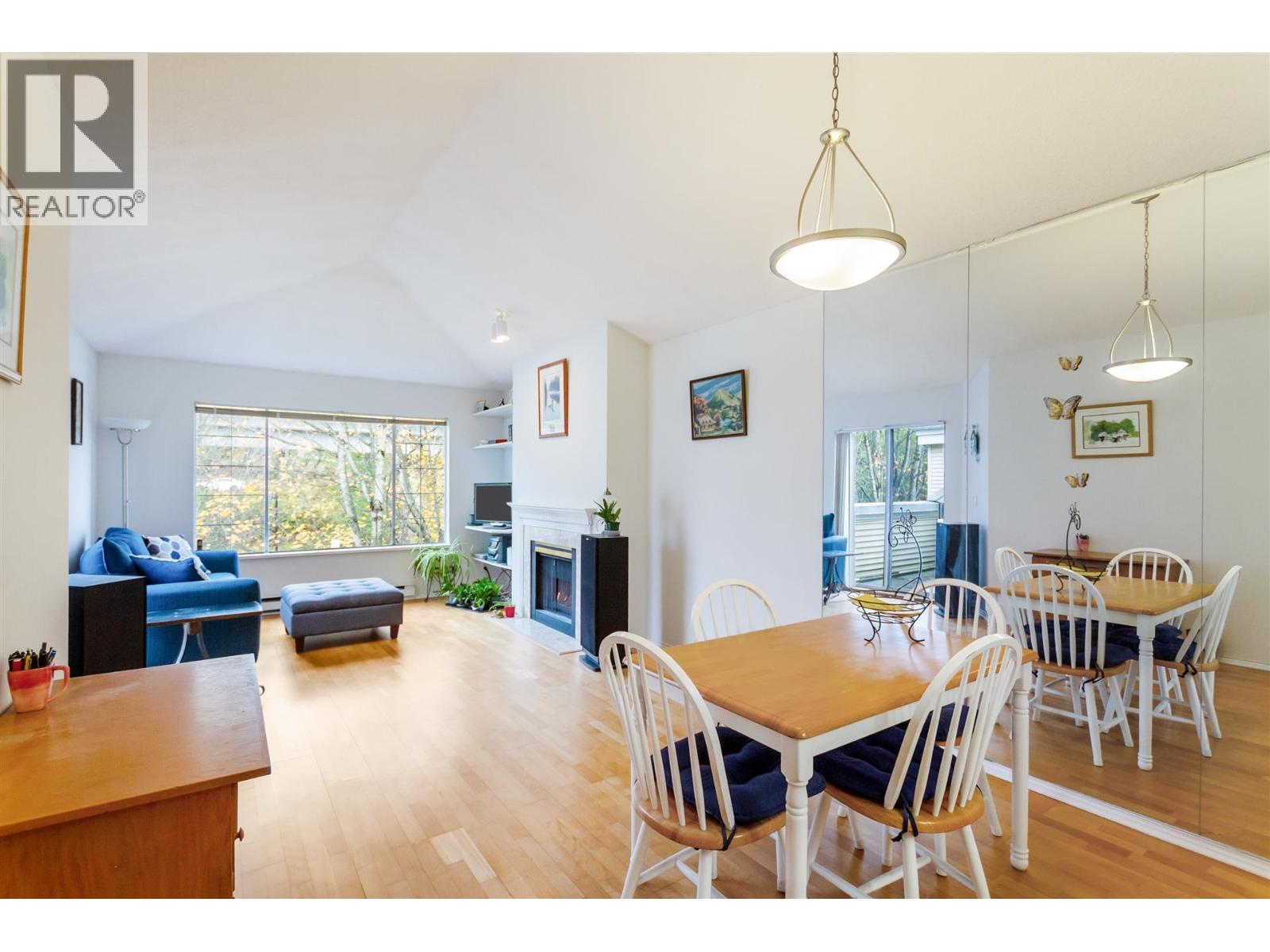 406 6820 RUMBLE STREET, Burnaby, British Columbia