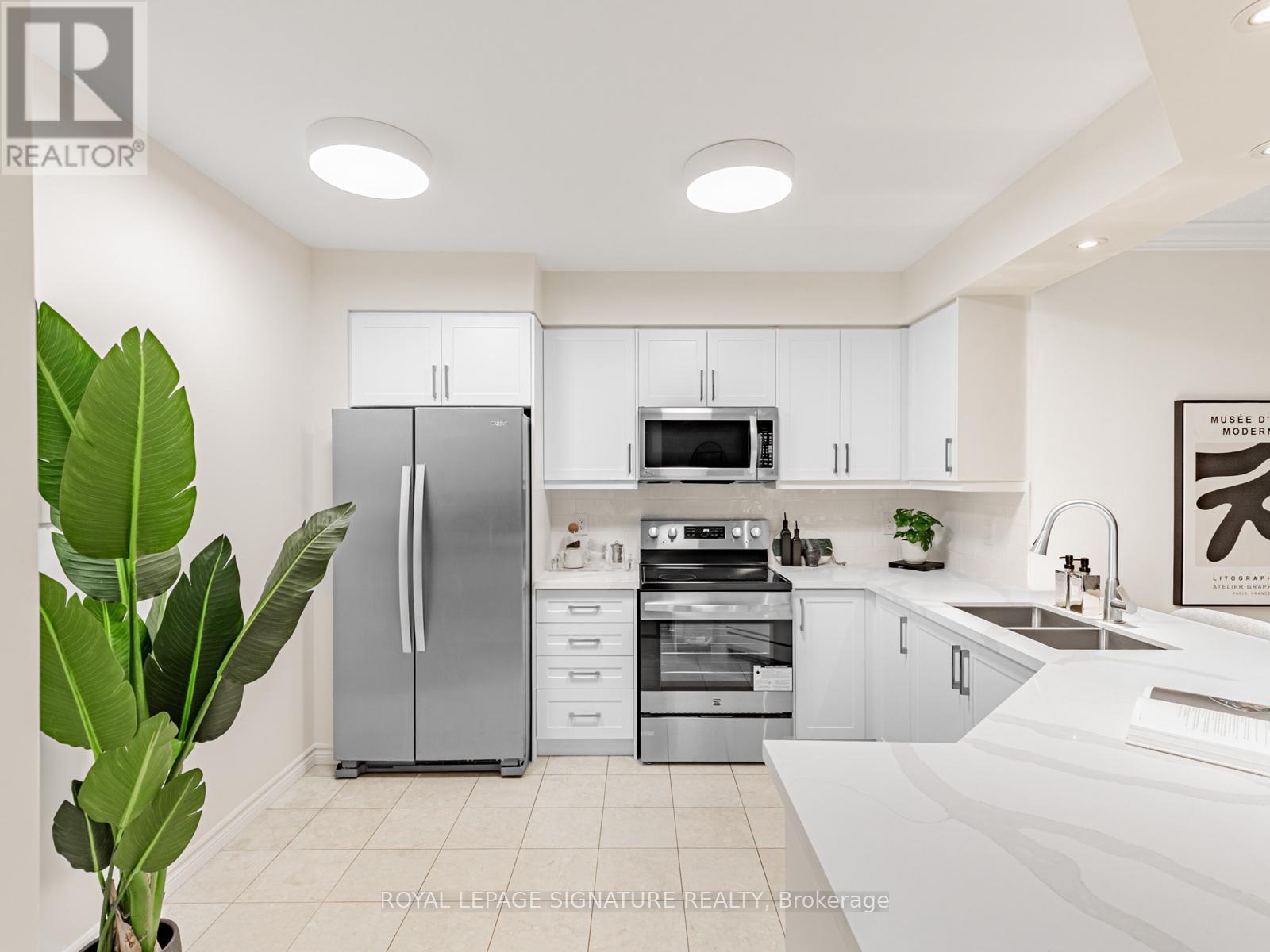 219 - 28 William Carson Crescent, Toronto, Ontario  M2P 2H1 - Photo 5 - C12543388