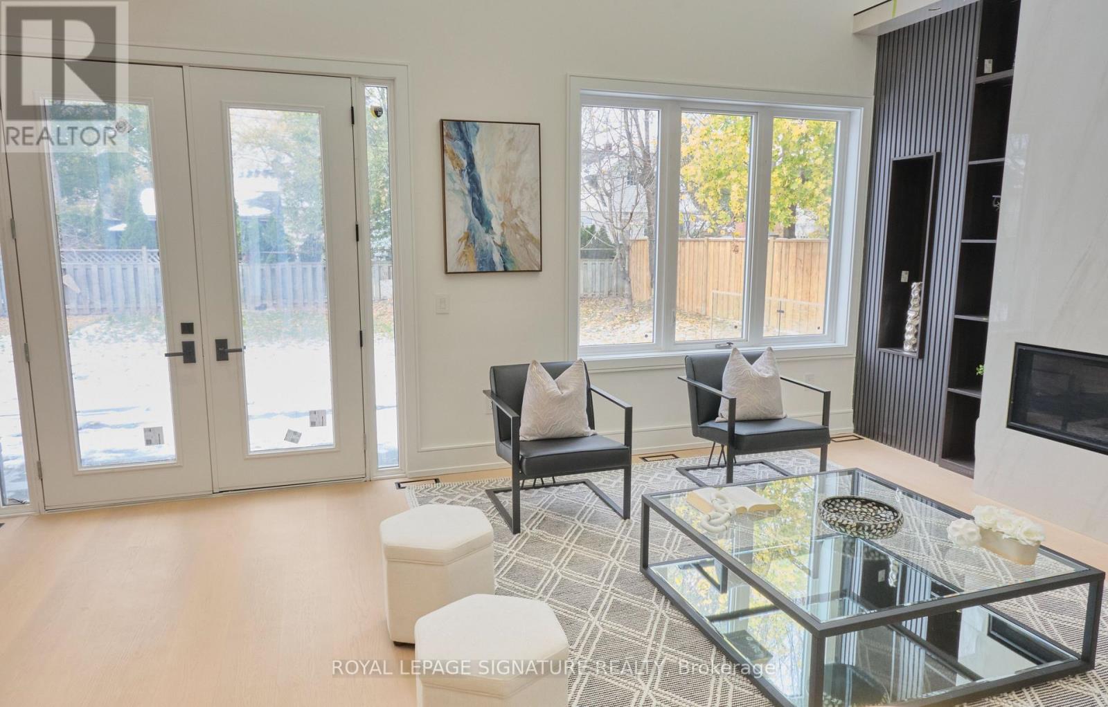 365 Jumna Avenue, Mississauga, Ontario  L5G 1Y5 - Photo 10 - W12539056