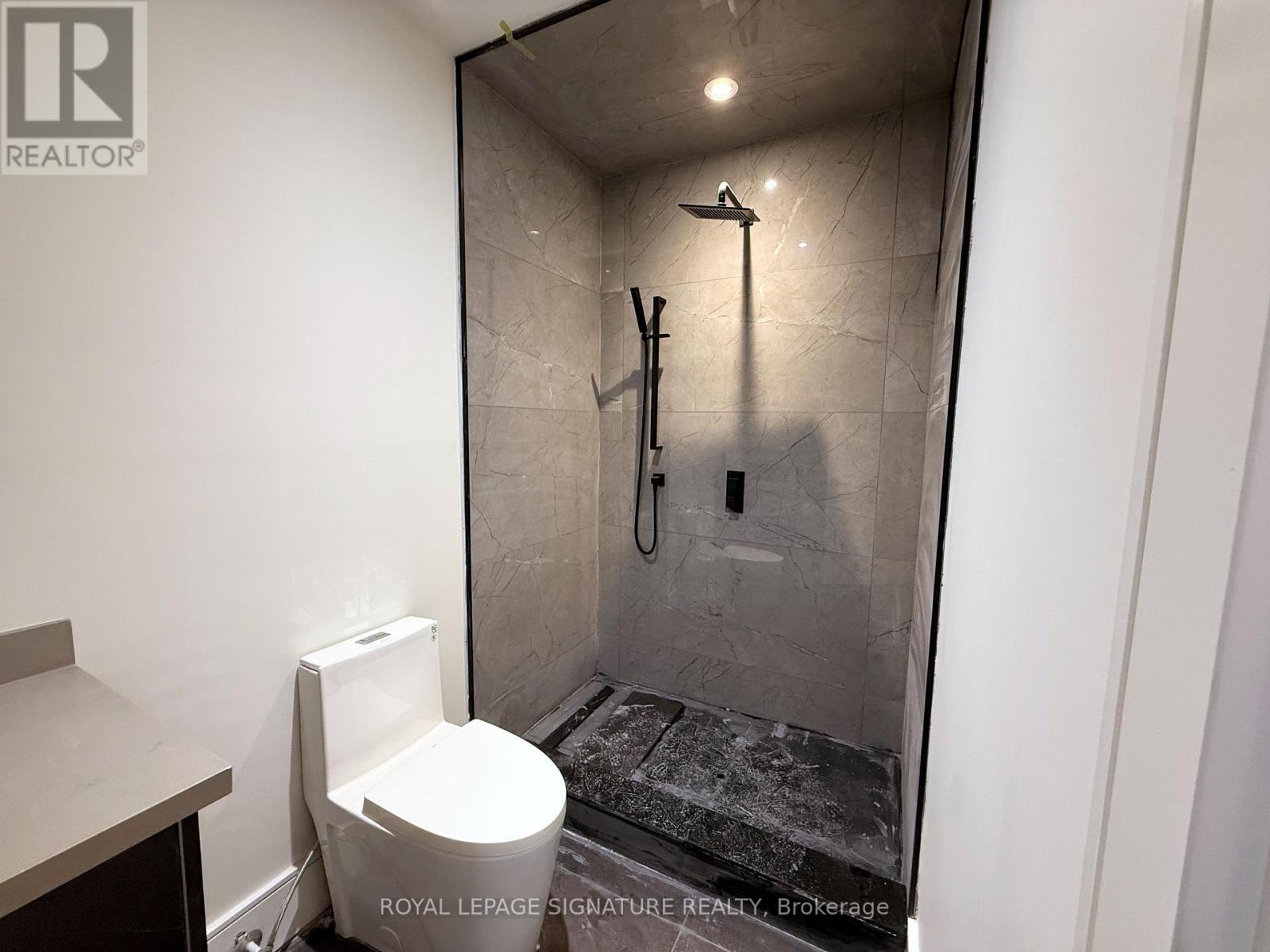 365 Jumna Avenue, Mississauga, Ontario  L5G 1Y5 - Photo 47 - W12539056