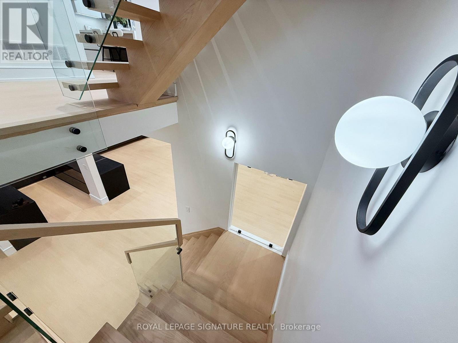 365 Jumna Avenue, Mississauga, Ontario  L5G 1Y5 - Photo 41 - W12539056