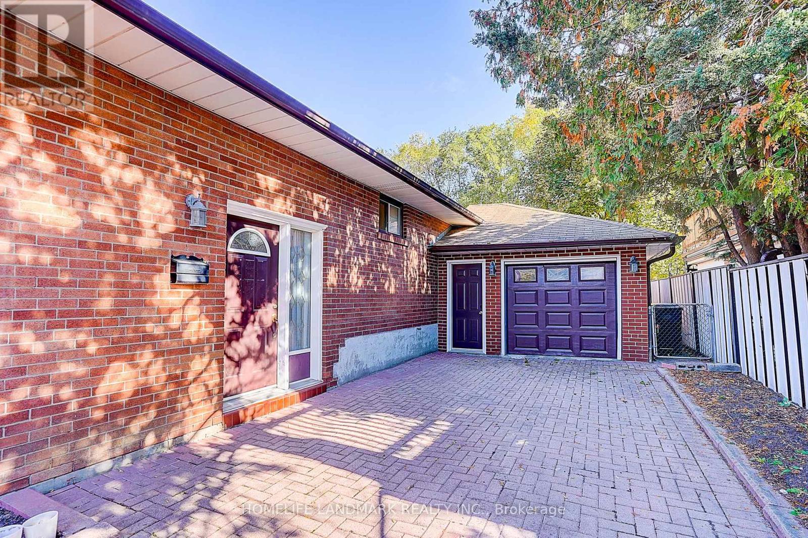 11 Doerr Road, Toronto, Ontario  M1P 4M7 - Photo 2 - E12543386