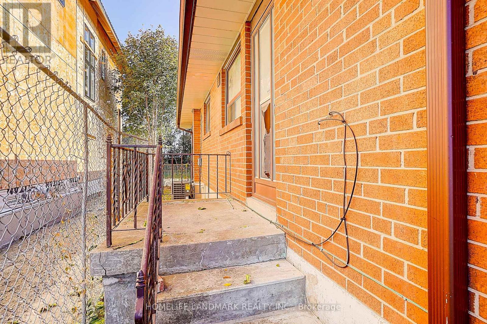 11 Doerr Road, Toronto, Ontario  M1P 4M7 - Photo 21 - E12543386