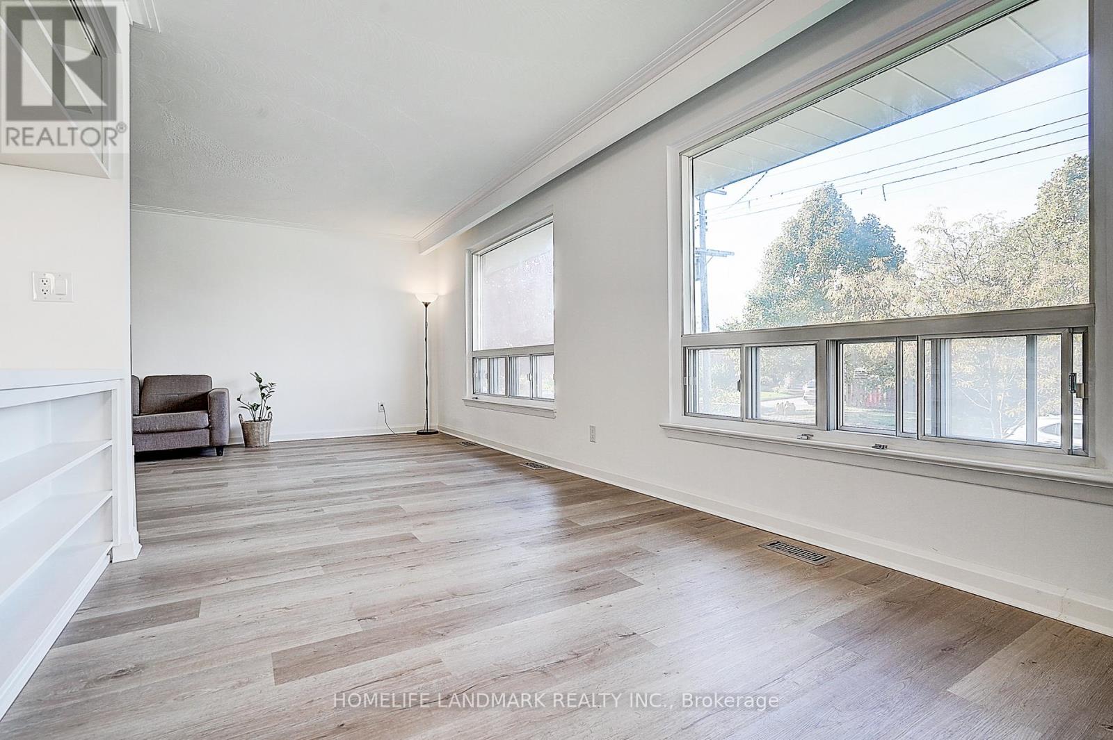 11 Doerr Road, Toronto, Ontario  M1P 4M7 - Photo 7 - E12543386