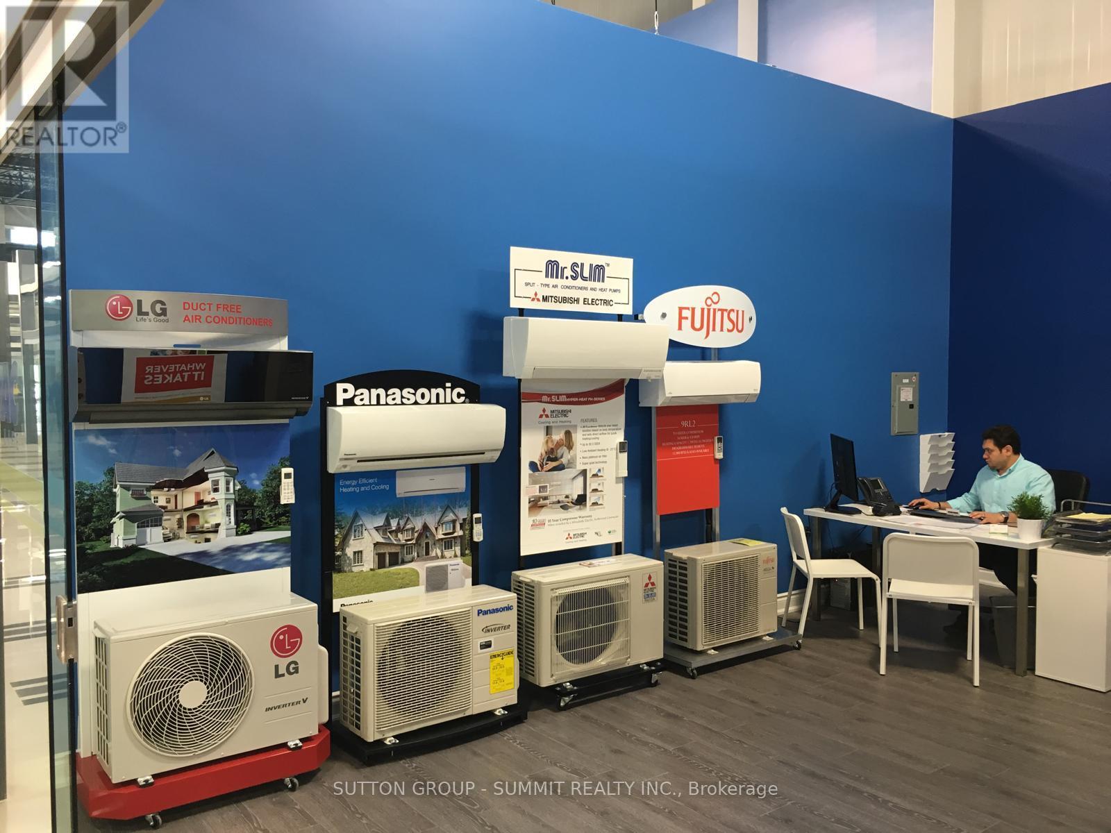 264 - 7250 Keele Street, Vaughan, Ontario  L4K 1Z8 - Photo 3 - N12543406