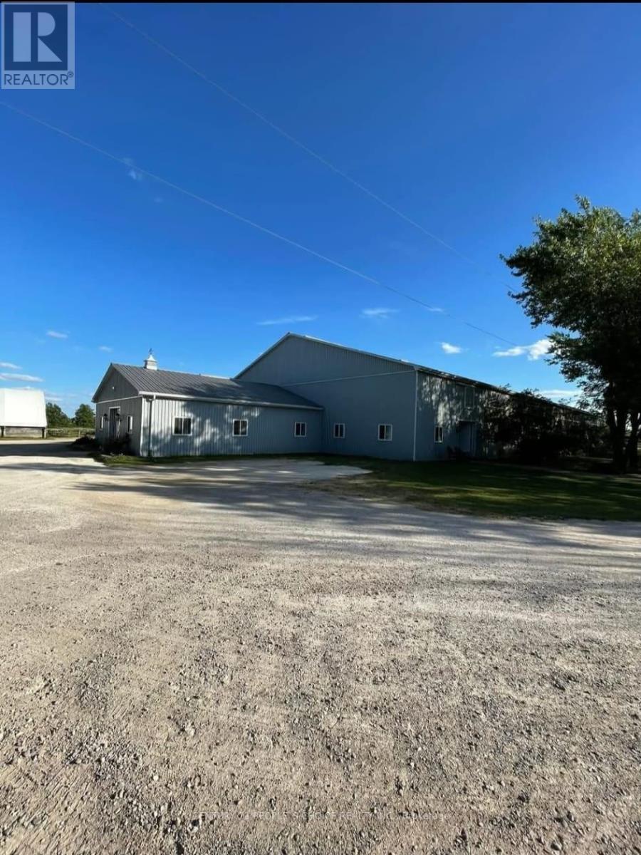 Barn And Arena - 18743 St Andrews Road N, Caledon, Ontario  L7K 2E3 - Photo 11 - W12543378
