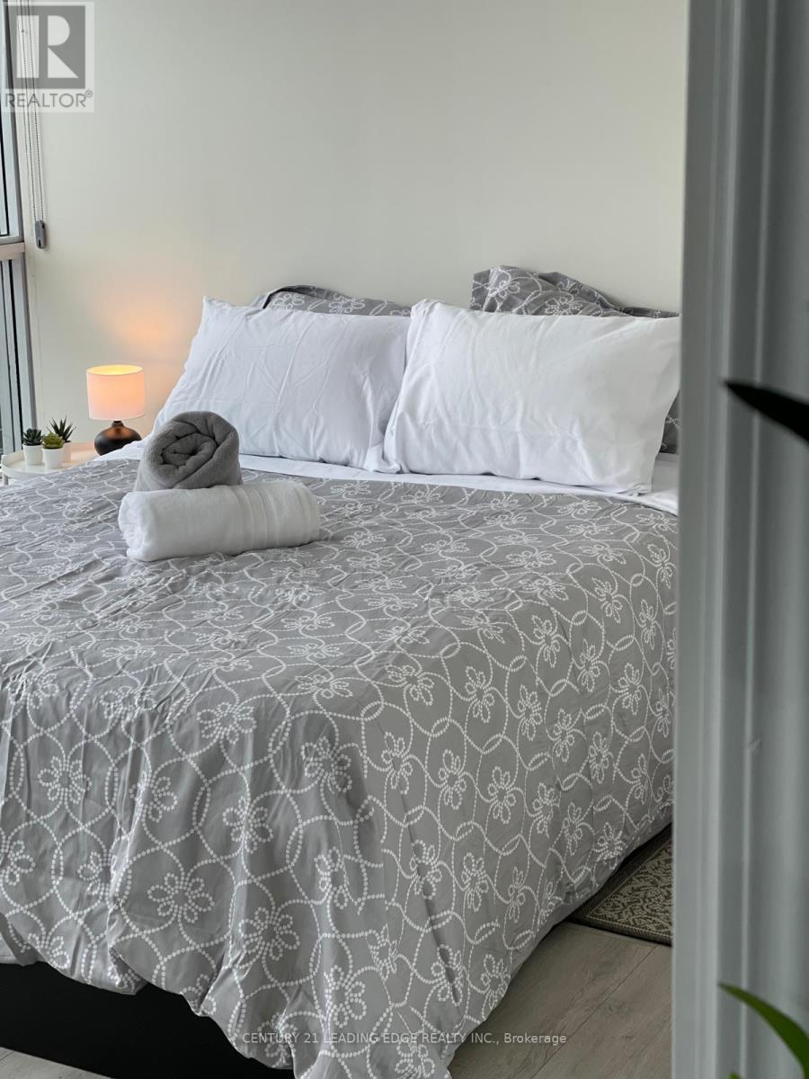 303 - 1900 Lake Shore Boulevard W, Toronto, Ontario  M6S 1A4 - Photo 13 - W12541860