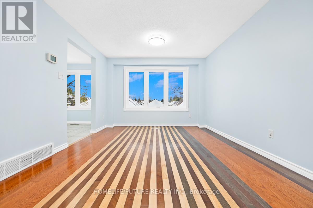 336 Sable Court, Waterloo, Ontario  N2K 3Z4 - Photo 6 - X12539334