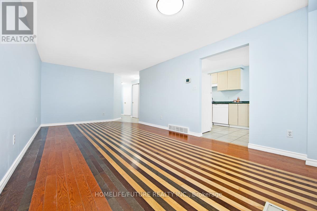 336 Sable Court, Waterloo, Ontario  N2K 3Z4 - Photo 7 - X12539334