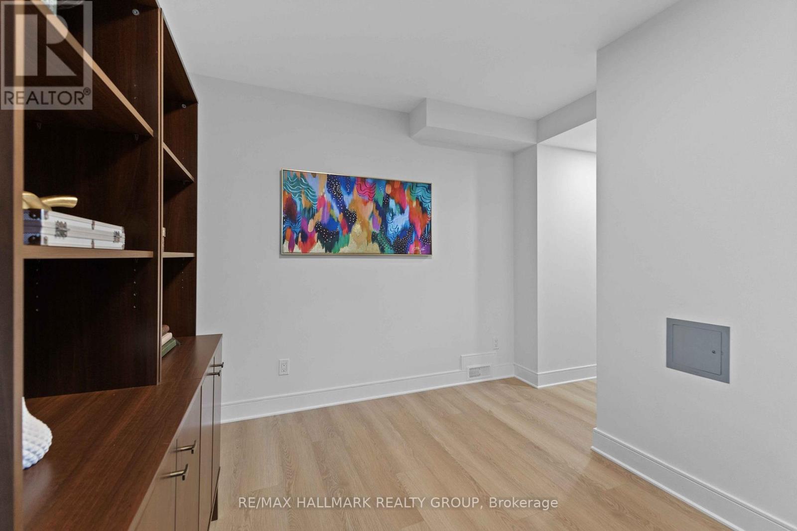 2186 Lenester Avenue, Ottawa, Ontario  K2A 1L4 - Photo 17 - X12543466