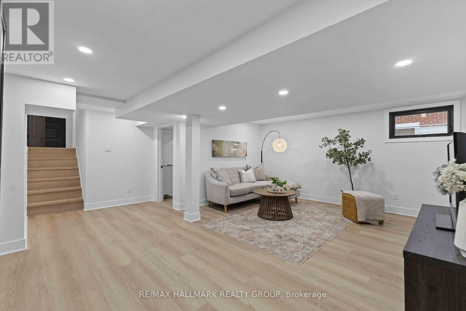 2186 Lenester Avenue, Ottawa, Ontario  K2A 1L4 - Photo 28 - X12543466