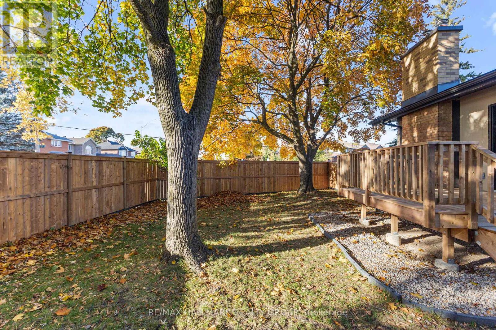 2186 Lenester Avenue, Ottawa, Ontario  K2A 1L4 - Photo 35 - X12543466