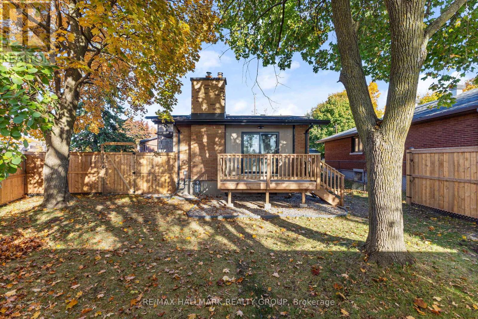 2186 Lenester Avenue, Ottawa, Ontario  K2A 1L4 - Photo 36 - X12543466