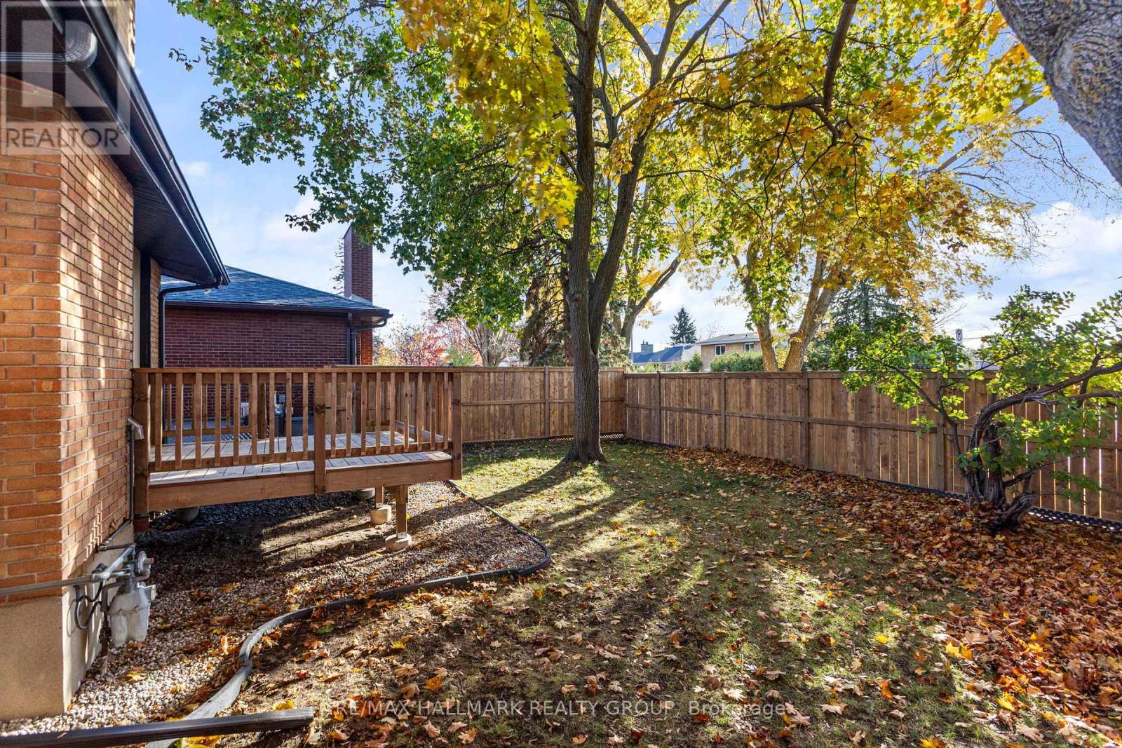 2186 Lenester Avenue, Ottawa, Ontario  K2A 1L4 - Photo 39 - X12543466