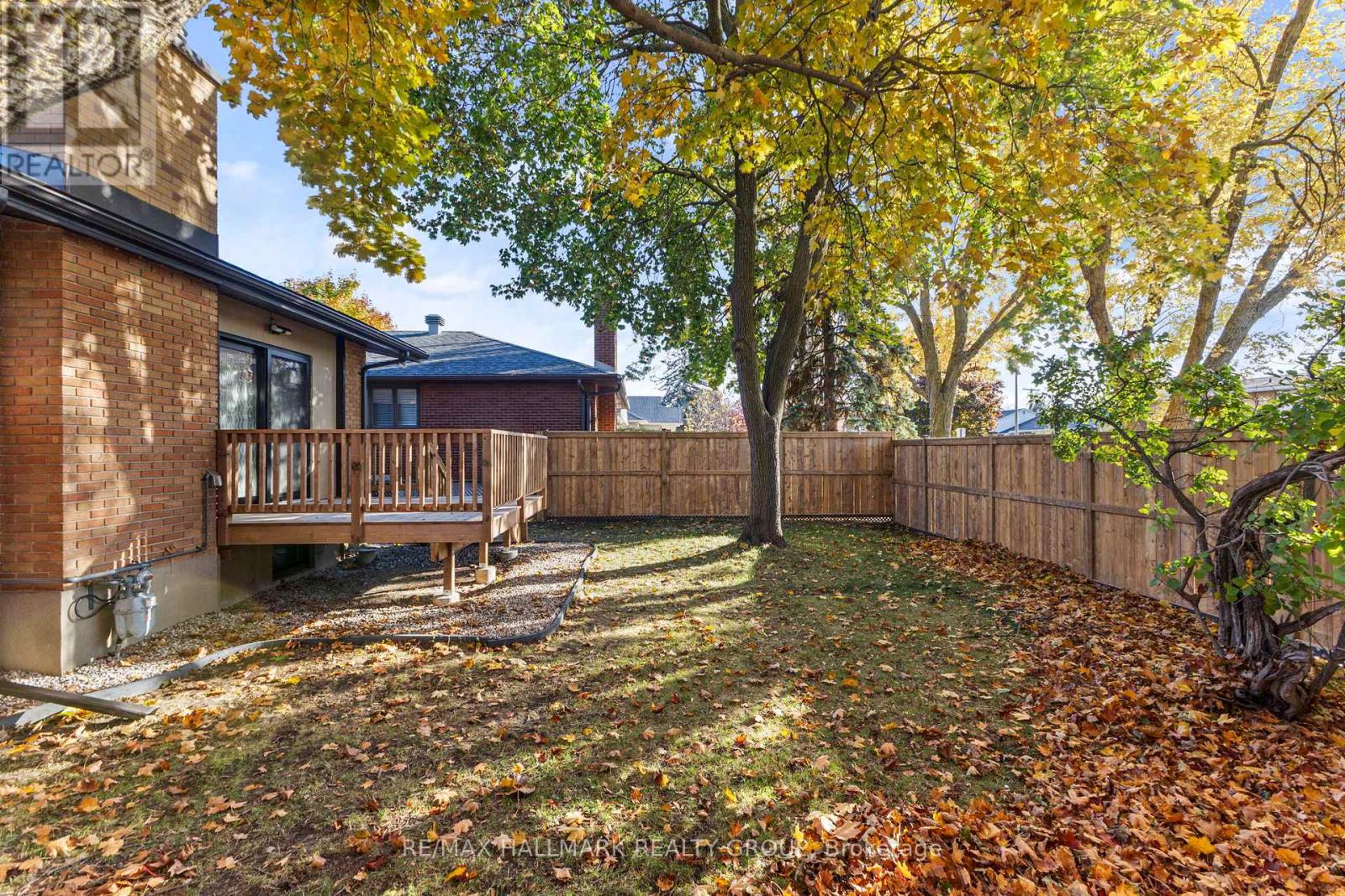 2186 Lenester Avenue, Ottawa, Ontario  K2A 1L4 - Photo 40 - X12543466