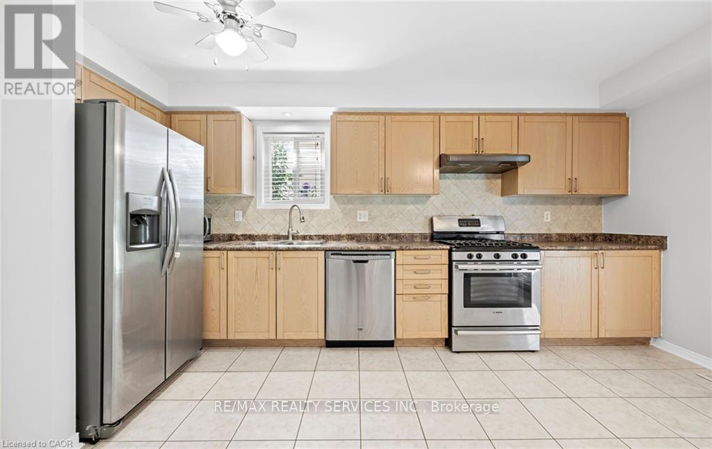 48 Powell Drive, Hamilton, Ontario  L0R 1C0 - Photo 14 - X12543380