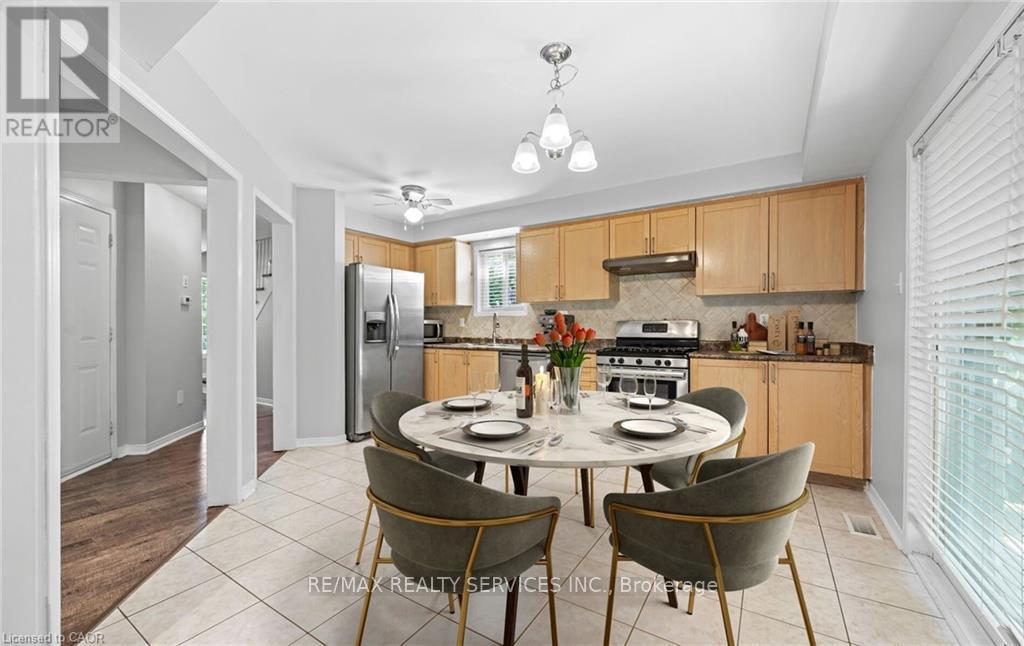 48 Powell Drive, Hamilton, Ontario  L0R 1C0 - Photo 15 - X12543380