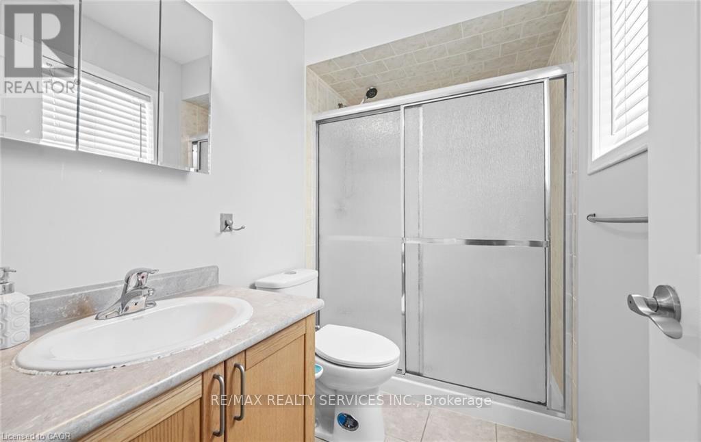 48 Powell Drive, Hamilton, Ontario  L0R 1C0 - Photo 24 - X12543380