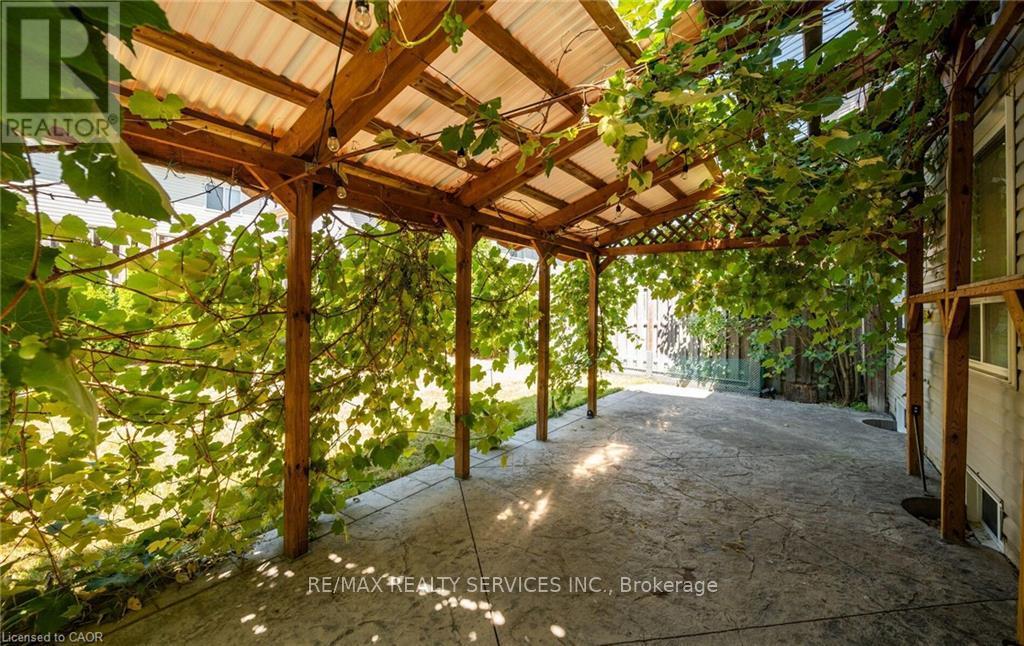 48 Powell Drive, Hamilton, Ontario  L0R 1C0 - Photo 31 - X12543380