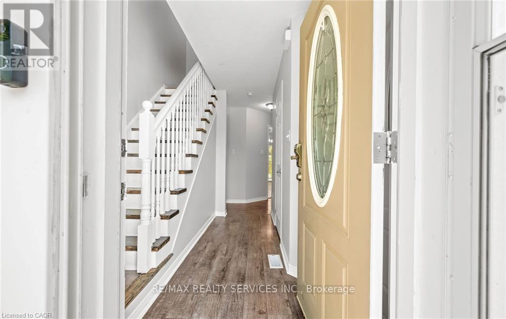 48 Powell Drive, Hamilton, Ontario  L0R 1C0 - Photo 5 - X12543380