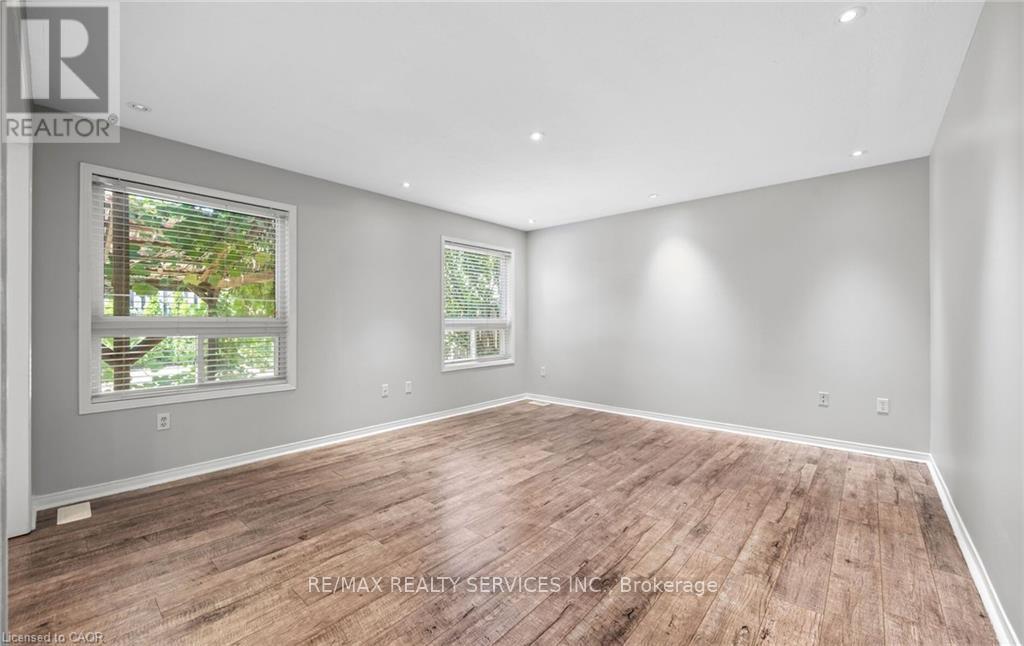 48 Powell Drive, Hamilton, Ontario  L0R 1C0 - Photo 9 - X12543380